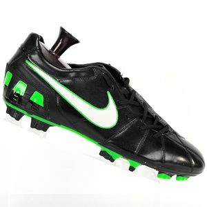 nike total 90 size 10